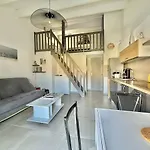Agence Acapulco 아파트